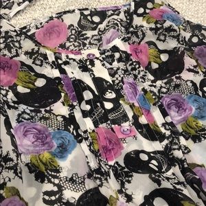 torrid Tops - Torrid Floral & Skull Tank torrid Tops - Torrid Floral & Skull Tank
